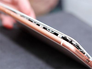 商标注册代理：商标巨头iphone8竟遭遇充电爆裂事件